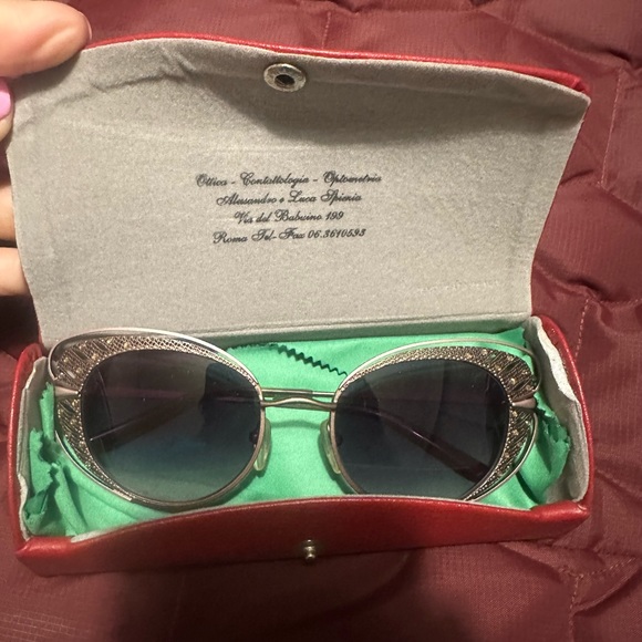 Sunglasses Jean Lafont Paris
Titanium lightweight purple Butterfly Shaped. - Picture 8 of 8